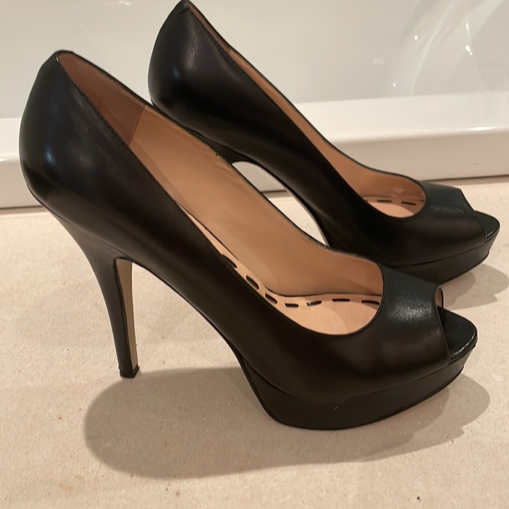 Enzo Angiolini Black peep toe heels